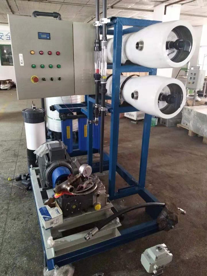 Desalinator 1500LPH.jpg Desalinator 1500LPH.jpg